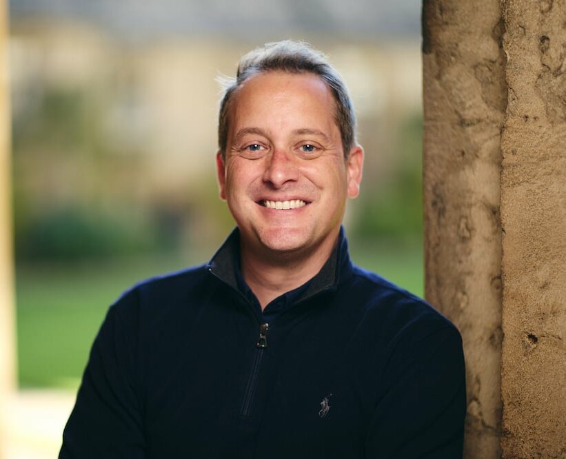 Dr Weston Struwe